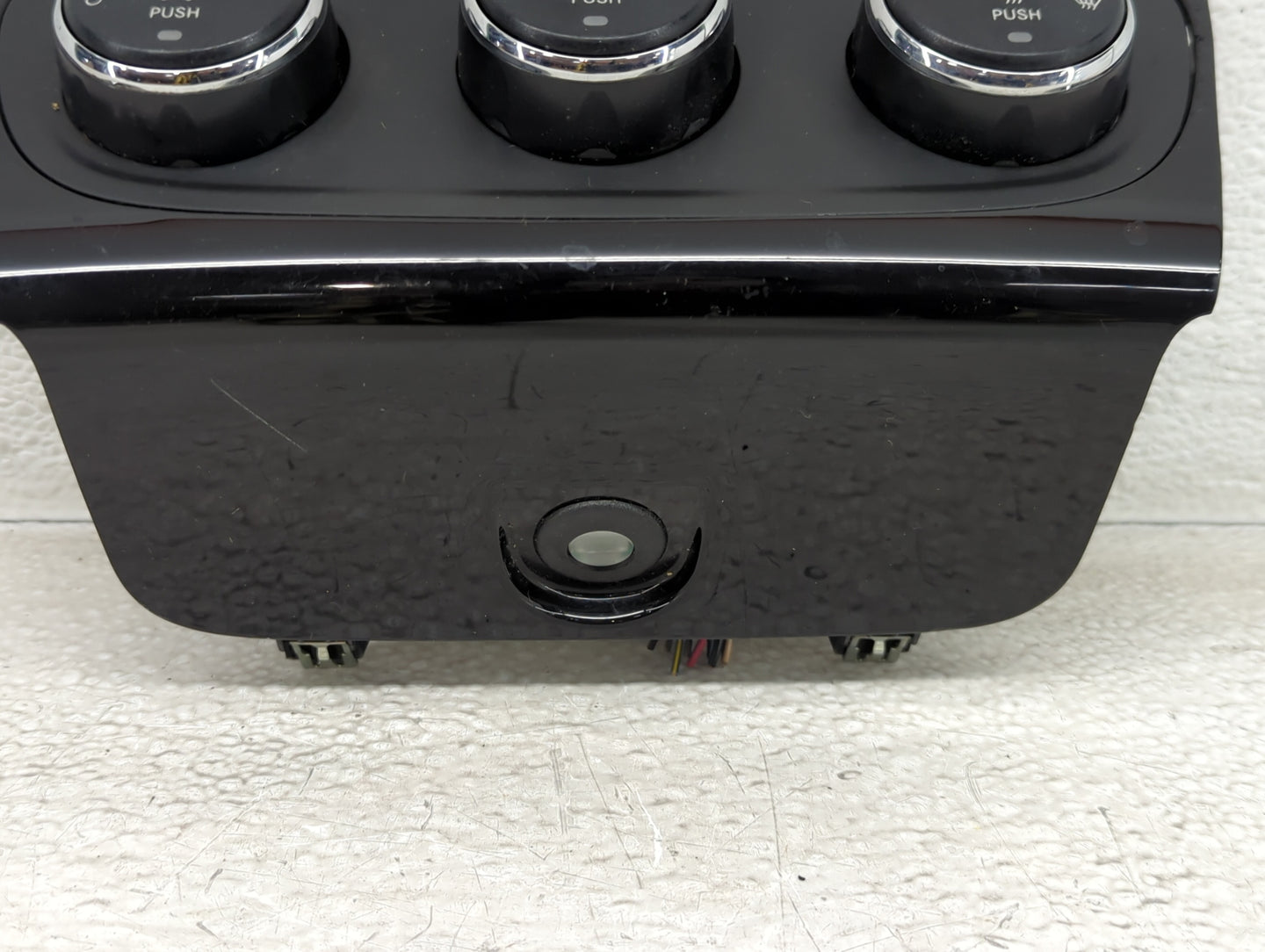 2011-2014 Chrysler 200 Climate Control Module Temperature AC/Heater Replacement P/N:1SW68DX8AD Fits OEM Used Auto Parts - Oe
