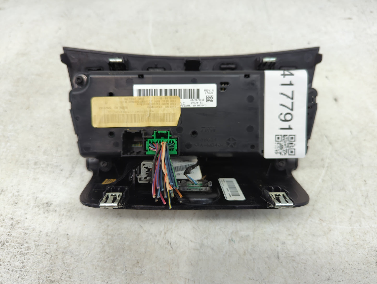 2011-2014 Chrysler 200 Climate Control Module Temperature AC/Heater Replacement P/N:1SW68DX8AD Fits OEM Used Auto Parts - Oe