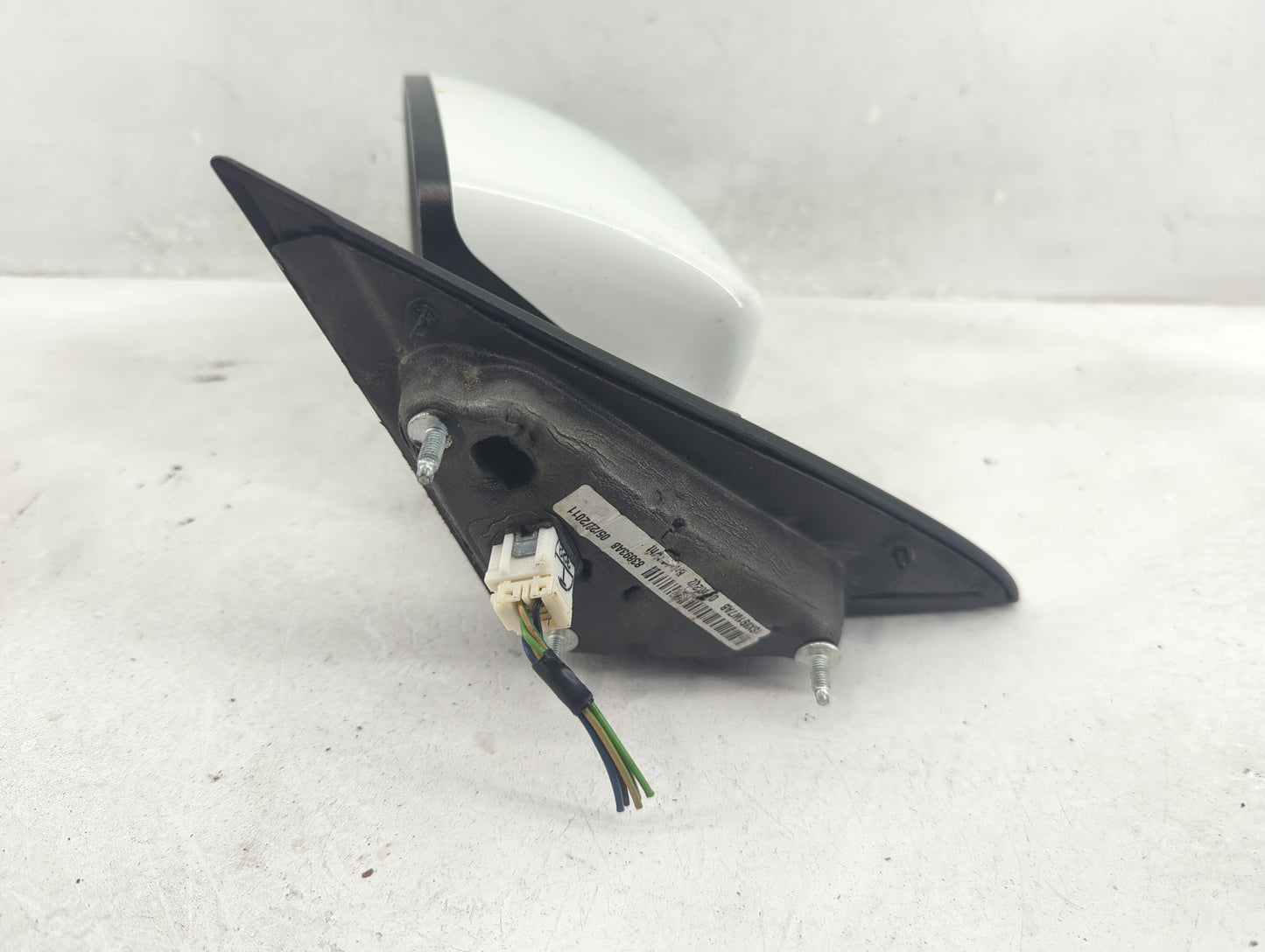 2011-2014 Chrysler 200 Driver Side View Mirror - Left Door Mirror OEM Used - Oemusedautoparts1.com