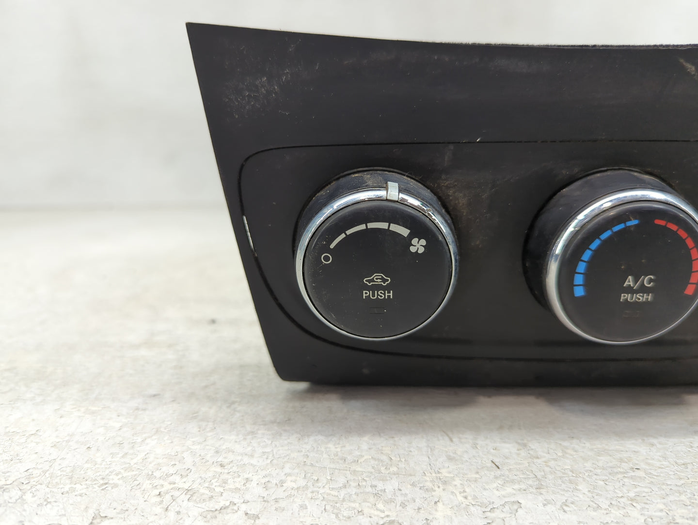 2011-2014 Chrysler 200 Climate Control Module Temperature AC/Heater Replacement P/N:55111949AE Fits Fits 2010 2011 2012 2013