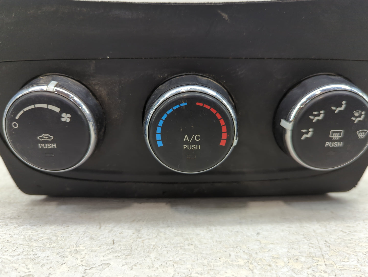 2011-2014 Chrysler 200 Climate Control Module Temperature AC/Heater Replacement P/N:55111949AE Fits Fits 2010 2011 2012 2013