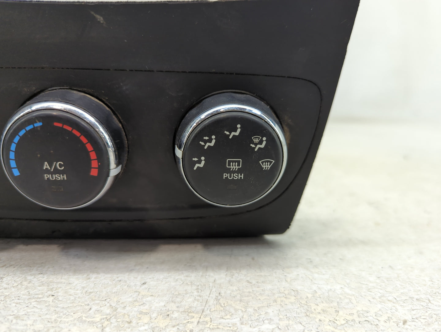 2011-2014 Chrysler 200 Climate Control Module Temperature AC/Heater Replacement P/N:55111949AE Fits Fits 2010 2011 2012 2013