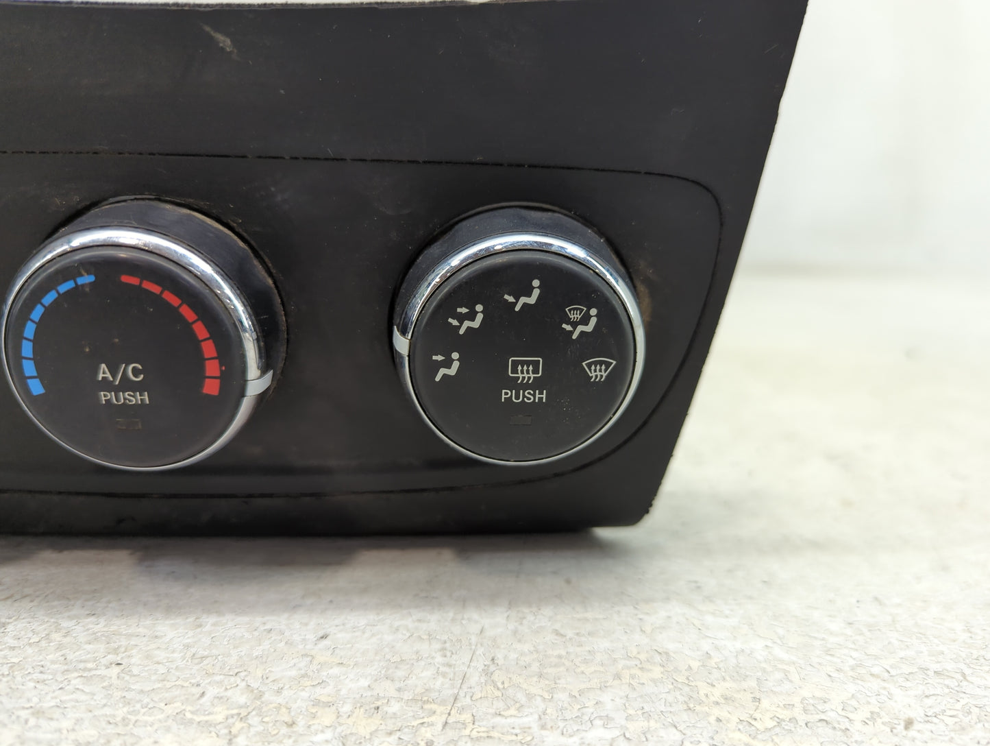 2011-2014 Chrysler 200 Climate Control Module Temperature AC/Heater Replacement P/N:55111949AE Fits Fits 2010 2011 2012 2013