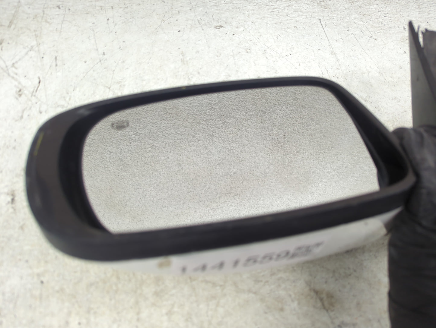 2011-2014 Chrysler 200 Driver Side View Mirror - Left Door Mirror OEM Used - Oemusedautoparts1.com