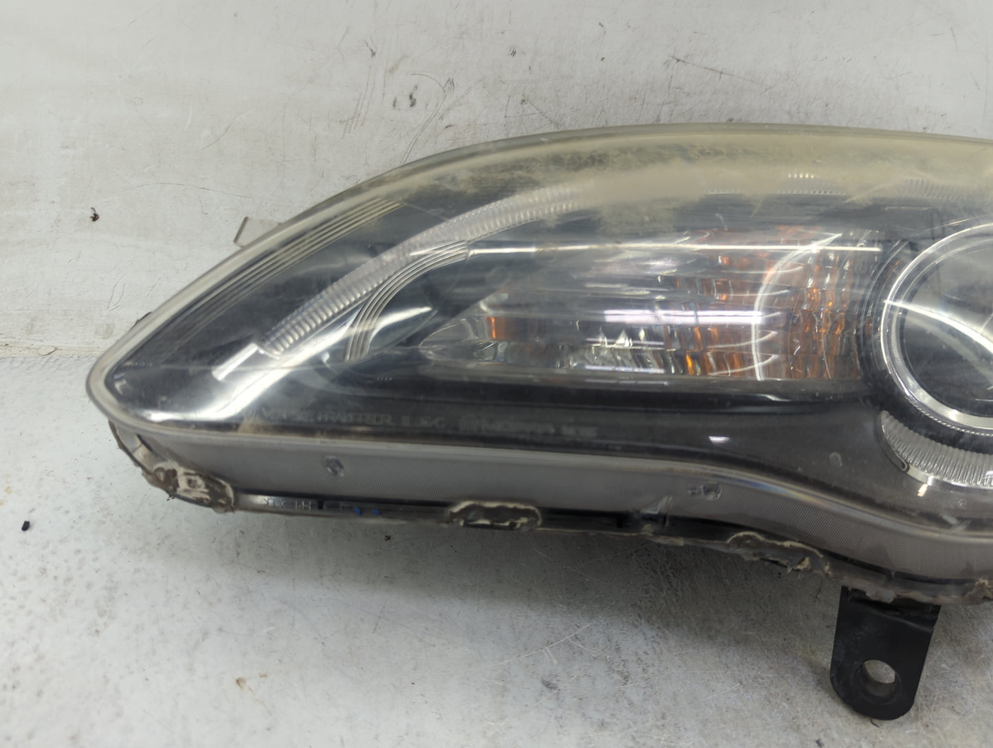 2013-2014 Chrysler 200 Driver Left Oem Head Light Headlight Lamp 1465685 - Oemusedautoparts1.com