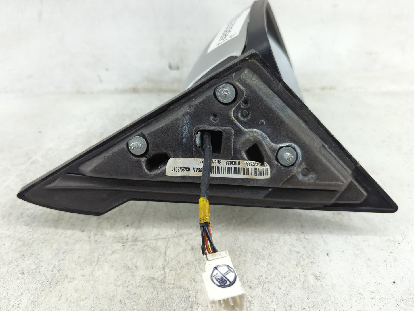 2011-2014 Chrysler 200 Driver Side View Mirror - Left Door Mirror OEM Used - Oemusedautoparts1.com