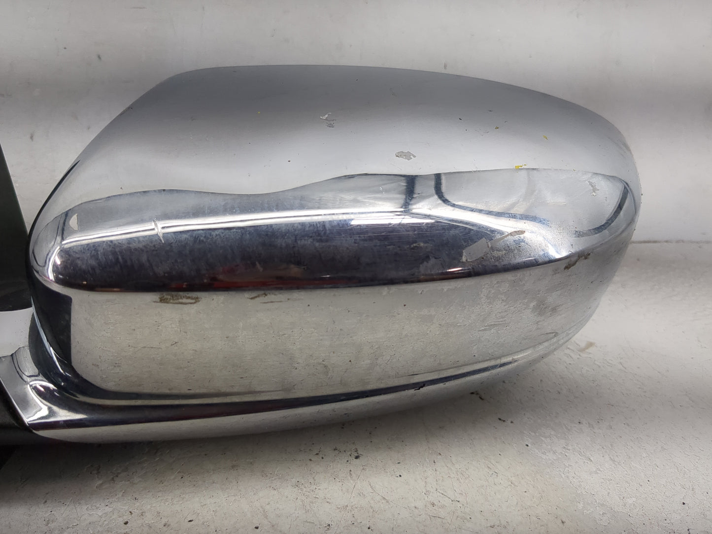 2011-2014 Chrysler 200 Driver Side View Mirror - Left Door Mirror OEM Used - Oemusedautoparts1.com