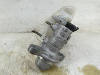 2011-2014 Chrysler 200 Brake Master Cylinder 1496568 - Oemusedautoparts1.com