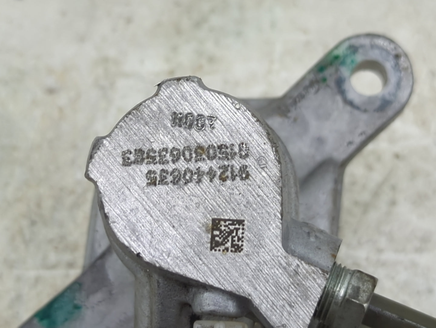 2011-2014 Chrysler 200 Brake Master Cylinder 1496568 - Oemusedautoparts1.com