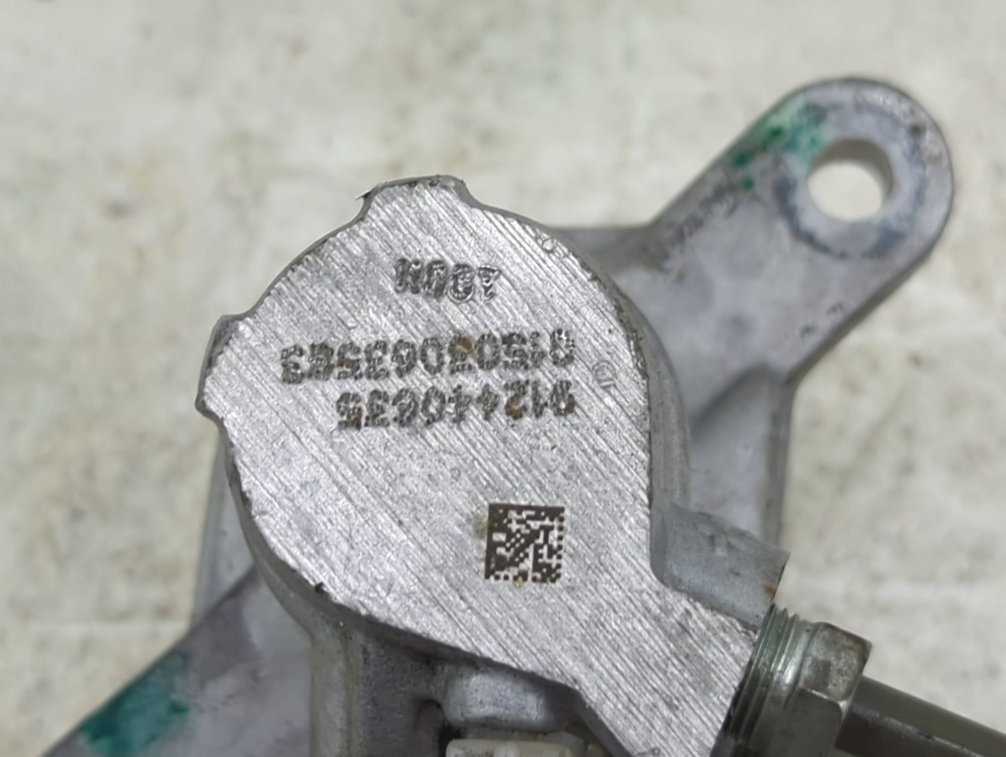 2011-2014 Chrysler 200 Brake Master Cylinder 1496568 - Oemusedautoparts1.com