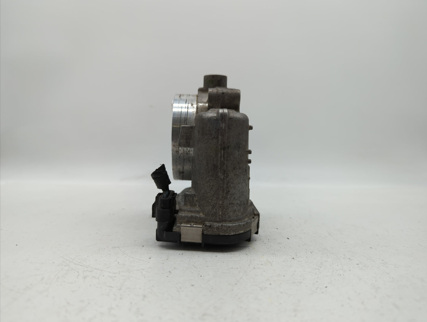 2011-2017 Chrysler 200 Throttle Body P/N:05184349AF 05184349AD, 05184349AB Fits Fits 2011 2012 2013 2014 2015 2016 2017 2018