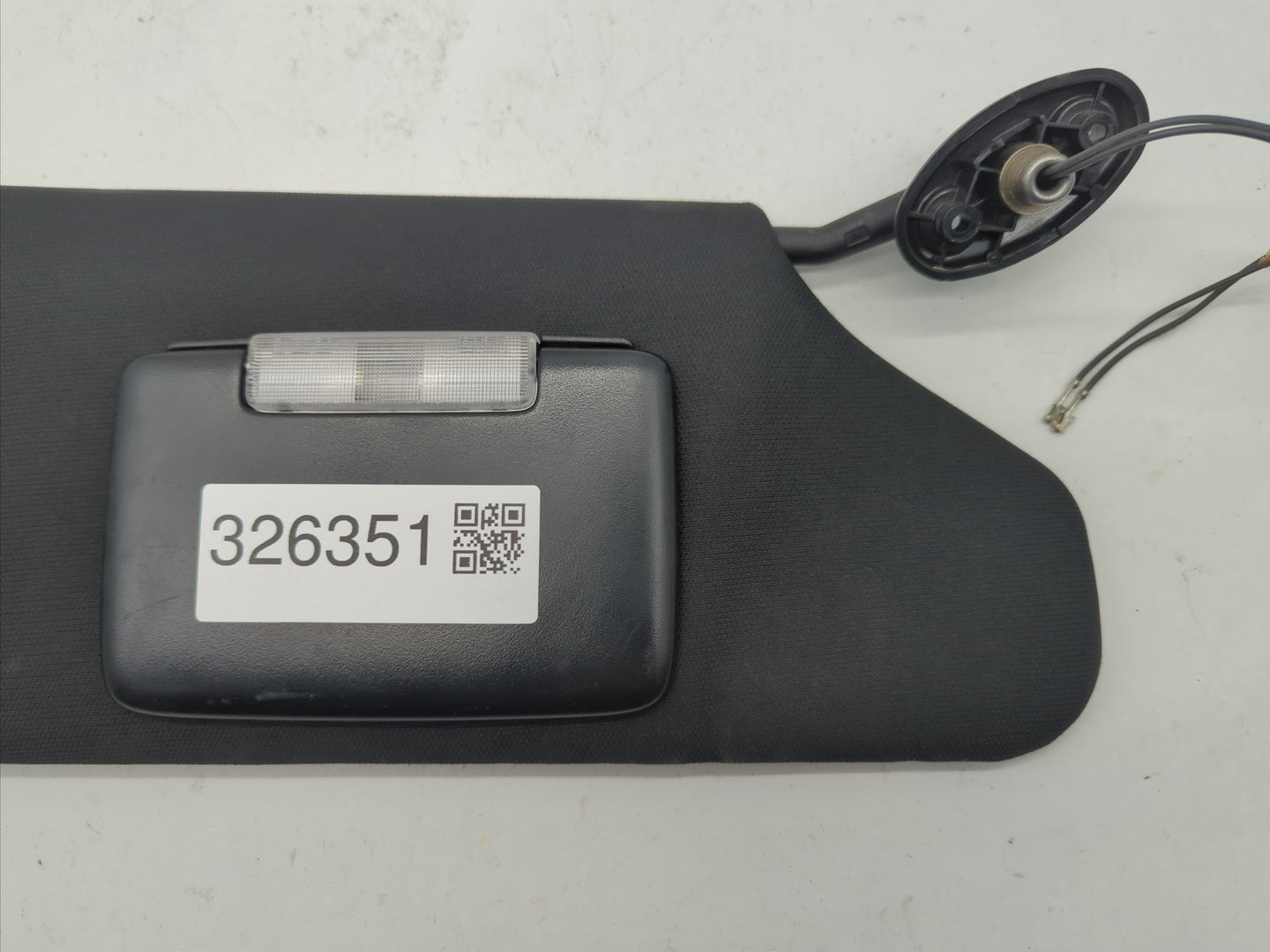 2011-2014 Chrysler 200 Sun Visor Shade Replacement Passenger Right Mirror Fits Fits 2011 2012 2013 2014 OEM Used Auto Parts 