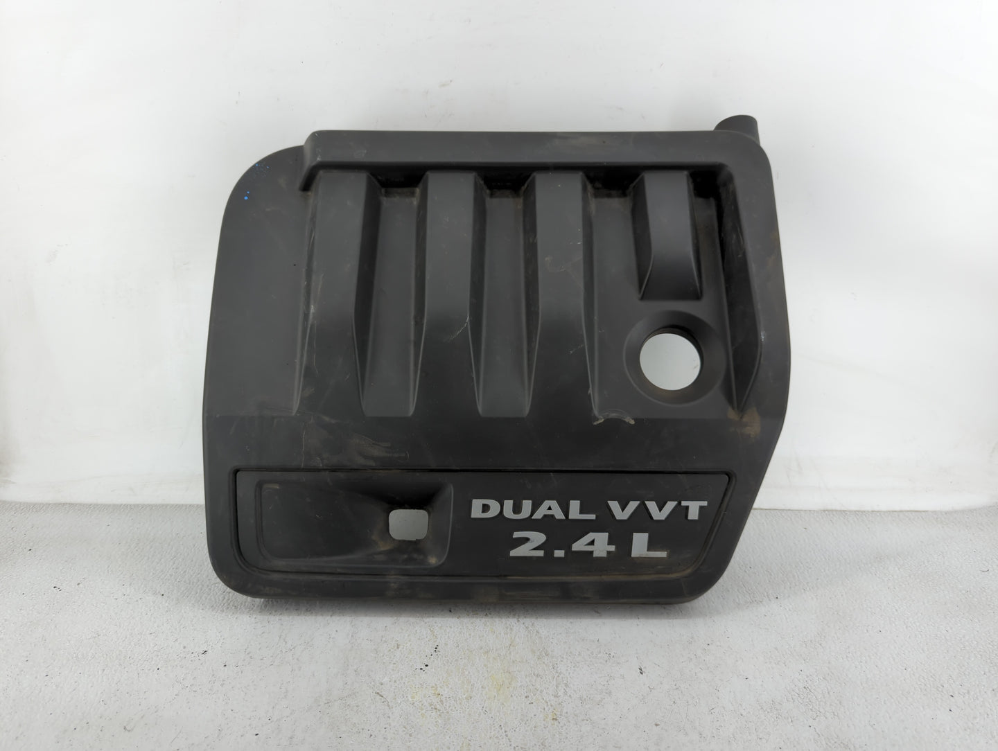 2011 Chrysler 200 Engine Cover - Oemusedautoparts1.com
