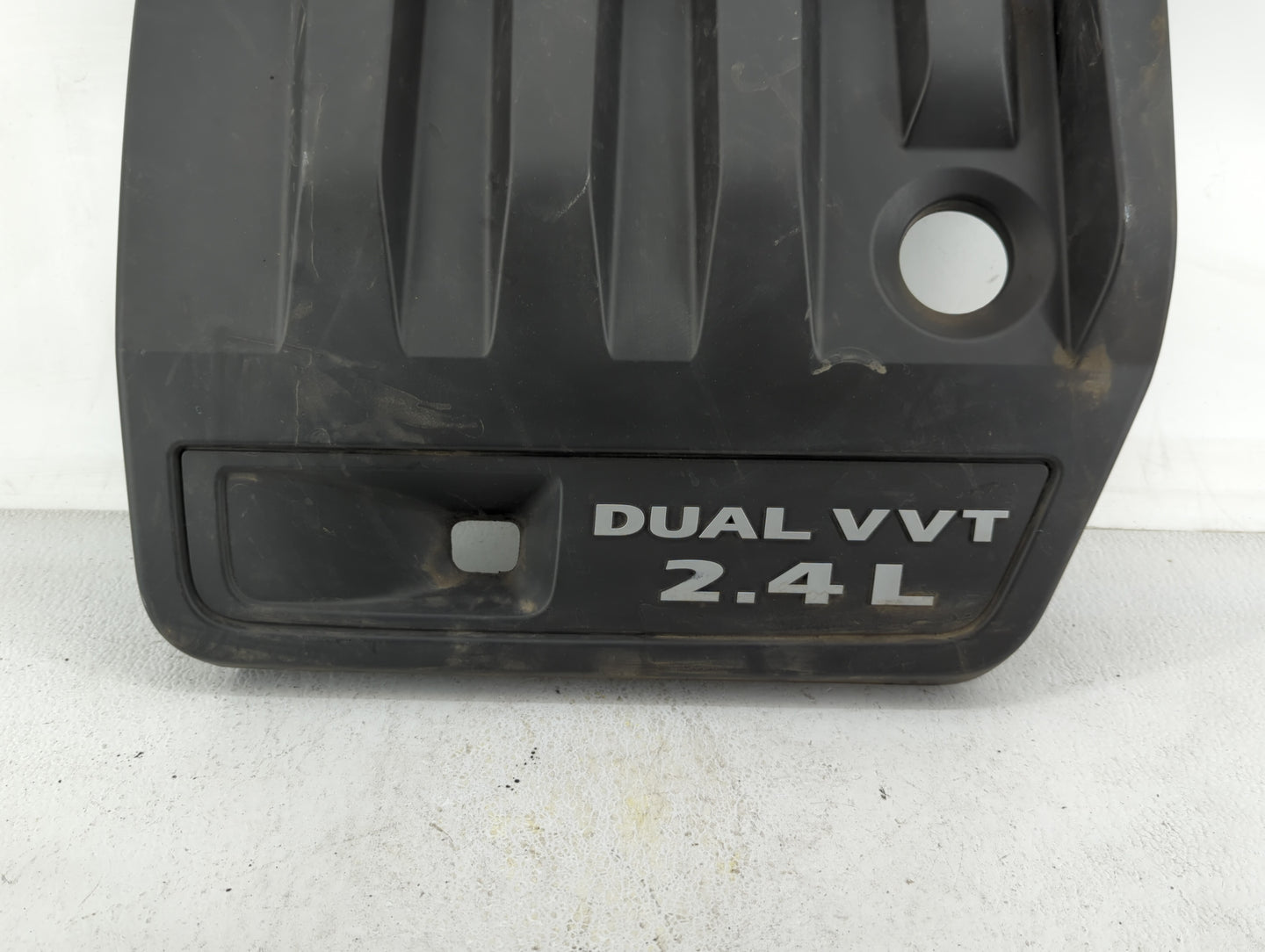 2011 Chrysler 200 Engine Cover - Oemusedautoparts1.com