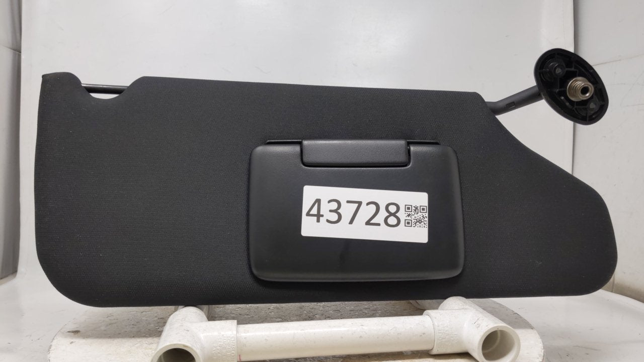 2011 Chrysler 200 Sun Visor Shade Replacement Passenger Right Mirror Fits OEM Used Auto Parts - Oemusedautoparts1.com