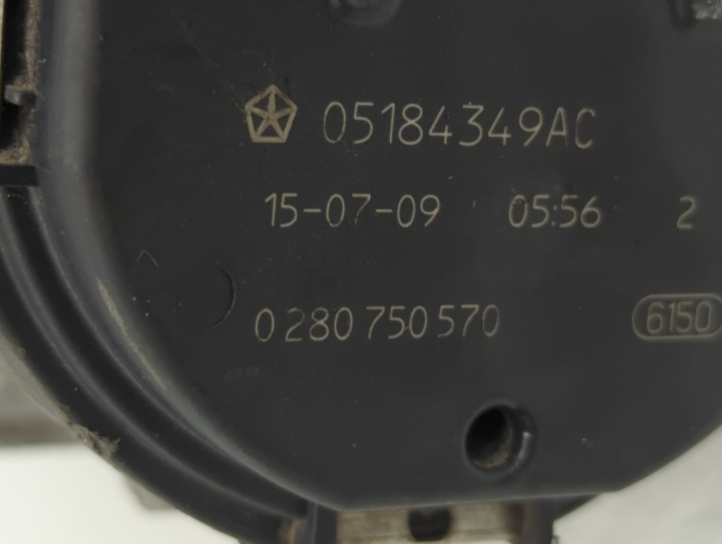 2011-2017 Chrysler 200 Throttle Body P/N:05184349AC 05184349AE Fits OEM Used Auto Parts - Oemusedautoparts1.com