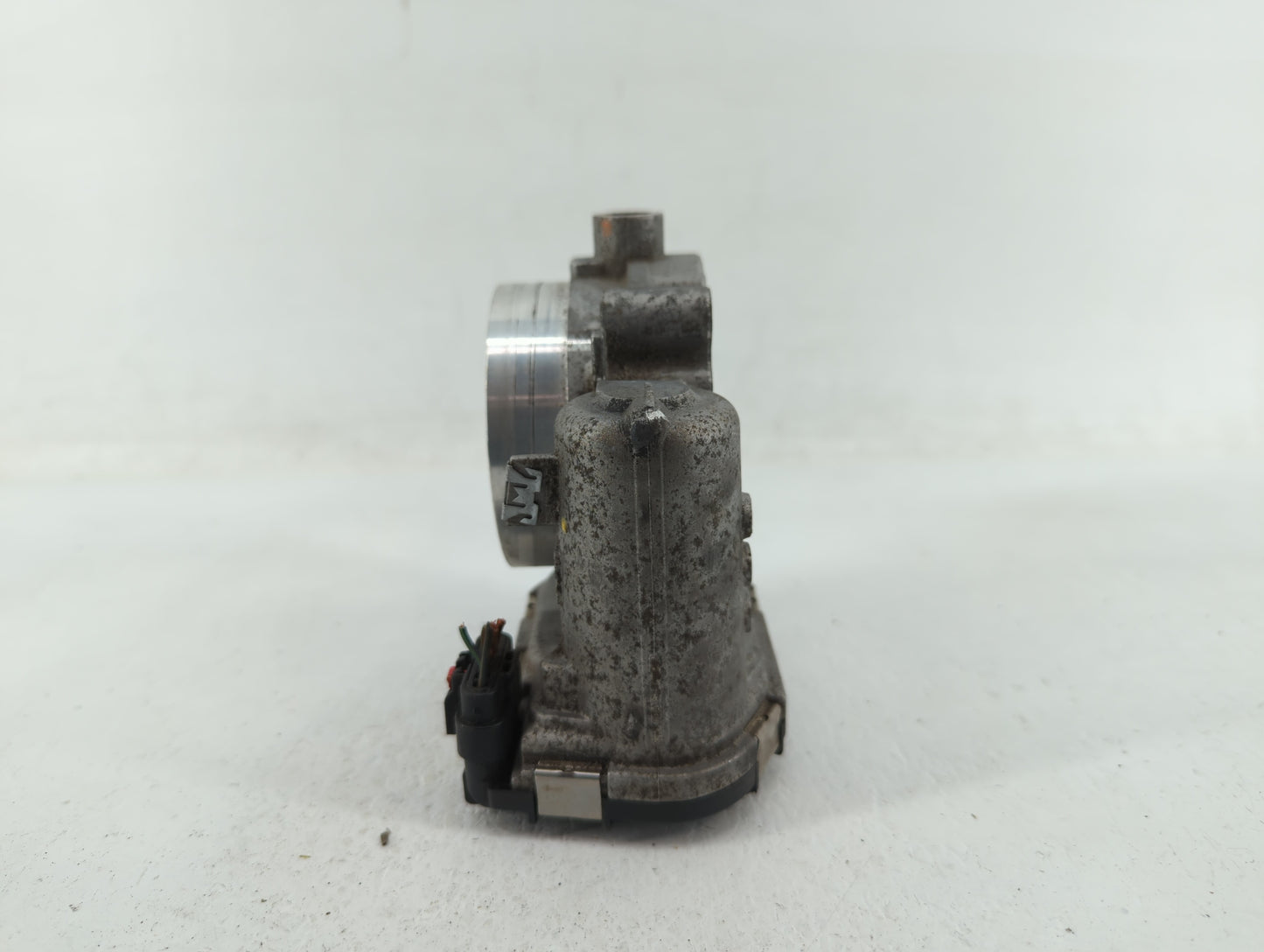 2011-2017 Chrysler 200 Throttle Body P/N:05184349AE 05184349AC Fits OEM Used Auto Parts - Oemusedautoparts1.com