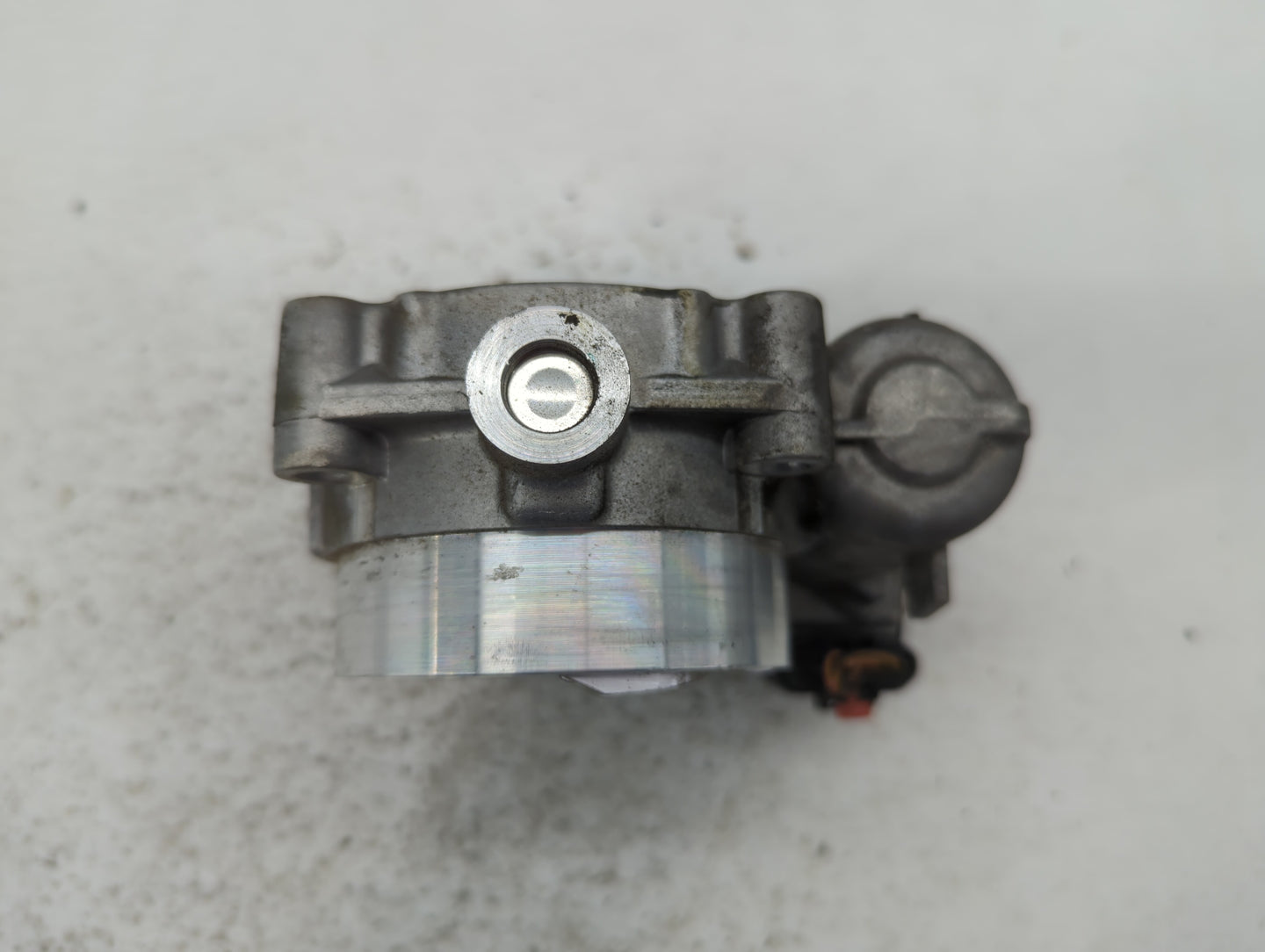 2011-2017 Chrysler 200 Throttle Body Fits Fits 2011 2012 2013 2014 2015 2016 2017 2018 2019 2020 2021 2022 OEM Used Auto Par