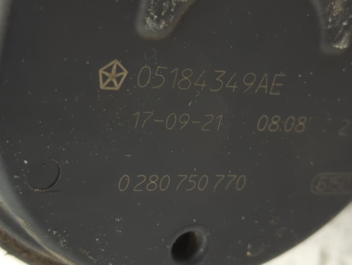 2011-2017 Chrysler 200 Throttle Body Fits Fits 2011 2012 2013 2014 2015 2016 2017 2018 2019 2020 2021 2022 OEM Used Auto Par