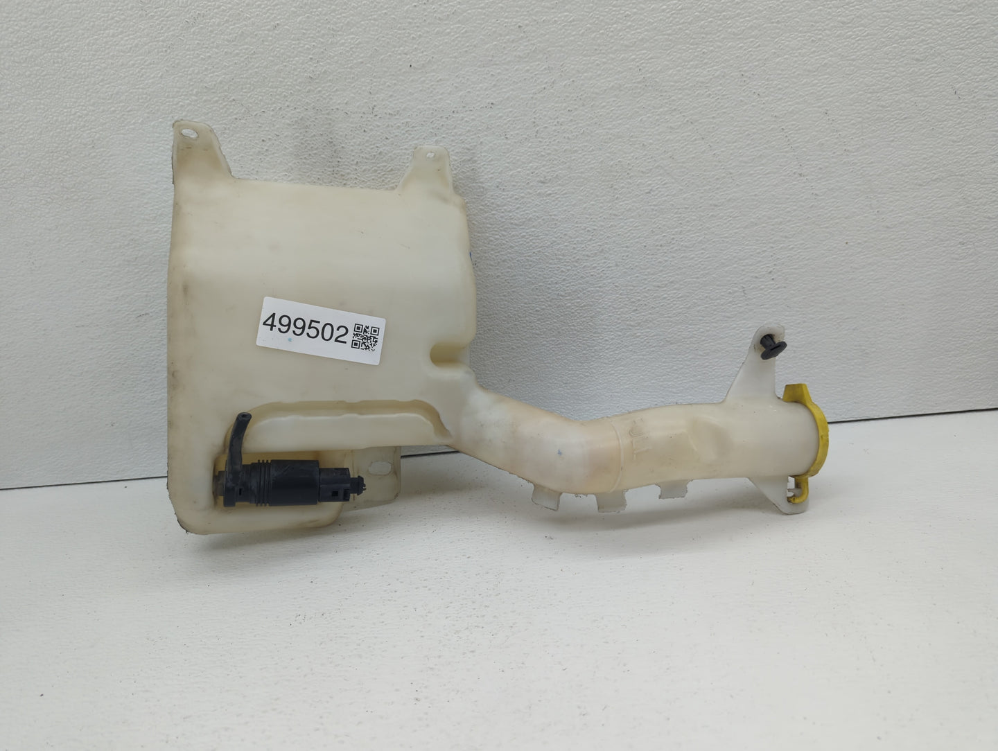 2011-2014 Chrysler 200 Windshield Washer Fluid Reservoir Bottle Oem - Oemusedautoparts1.com