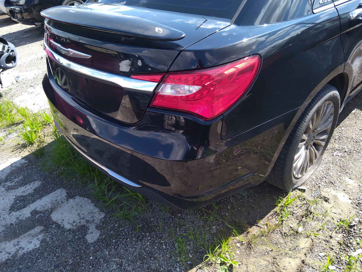 2011-2014 Chrysler 200 Rear Bumper Assembly Oem 5030157 - Oemusedautoparts1.com