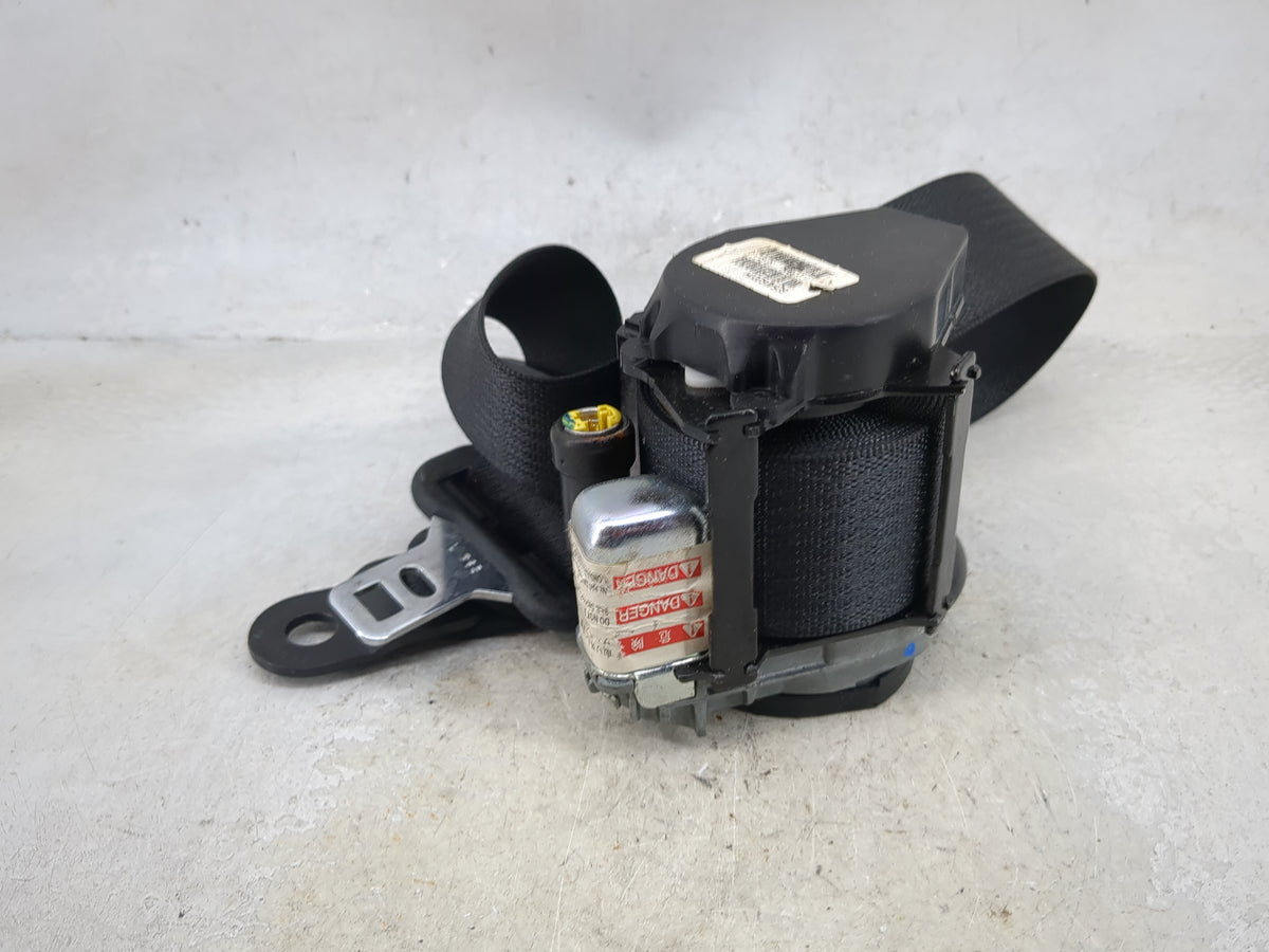 2011-2014 Chrysler 200 Passenger Front Seatbelt Retractor 5030218 - Oemusedautoparts1.com