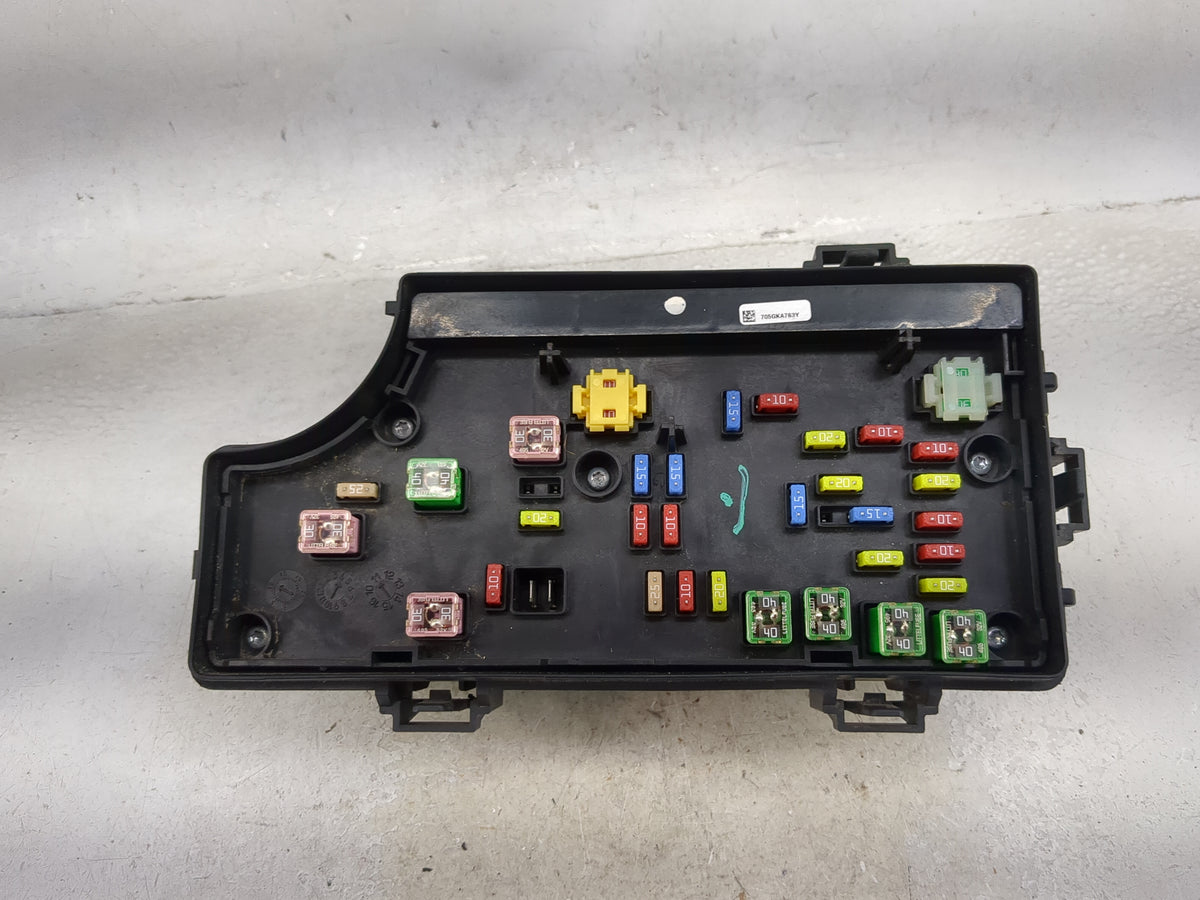 2011-2014 Chrysler 200 Body Control Module Bcm 5030306 - Oemusedautoparts1.com