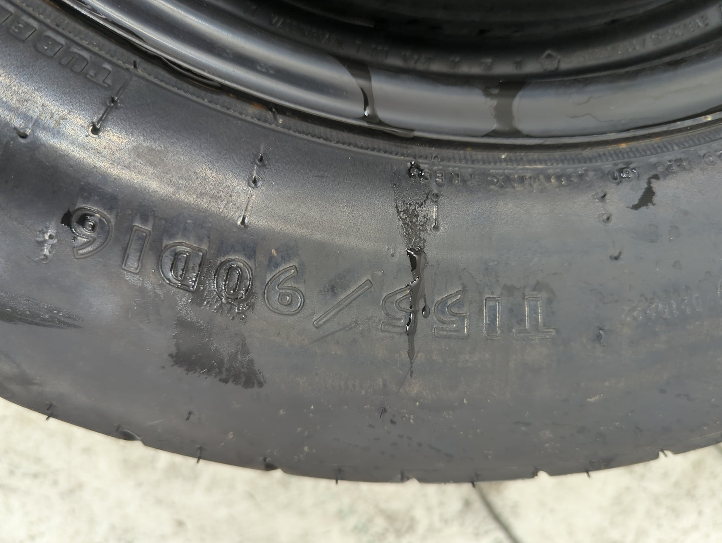 2011-2014 Chrysler 200 Spare Donut Tire Wheel Rim Oem 5037160 - Oemusedautoparts1.com