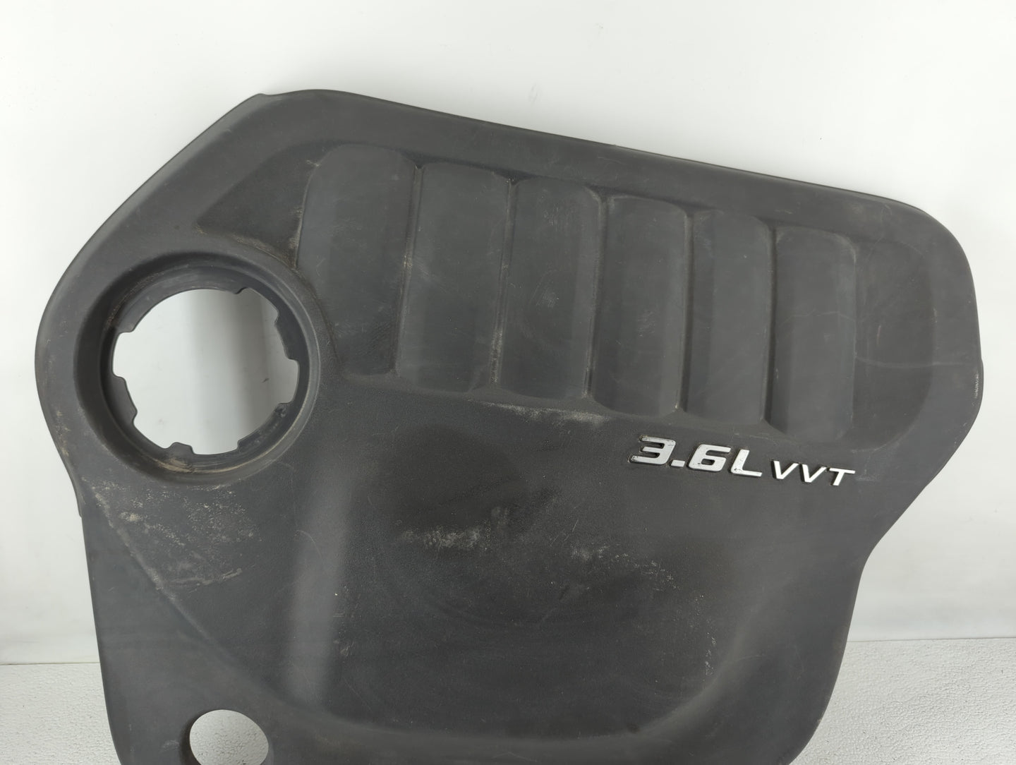 2011 Chrysler 200 Engine Cover - Oemusedautoparts1.com