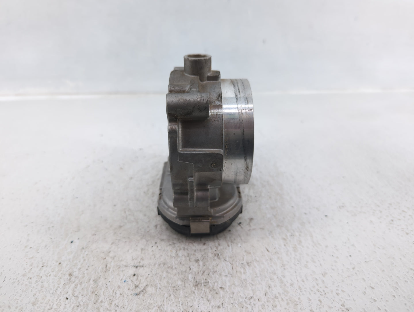 2011-2017 Chrysler 200 Throttle Body P/N:05184349AC Fits Fits 2011 2012 2013 2014 2015 2016 2017 2018 2019 2020 2021 2022 OE