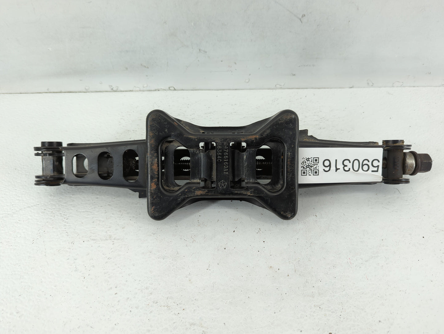 2011 Chrysler 200 Spare Scissor Car Jack - Oemusedautoparts1.com
