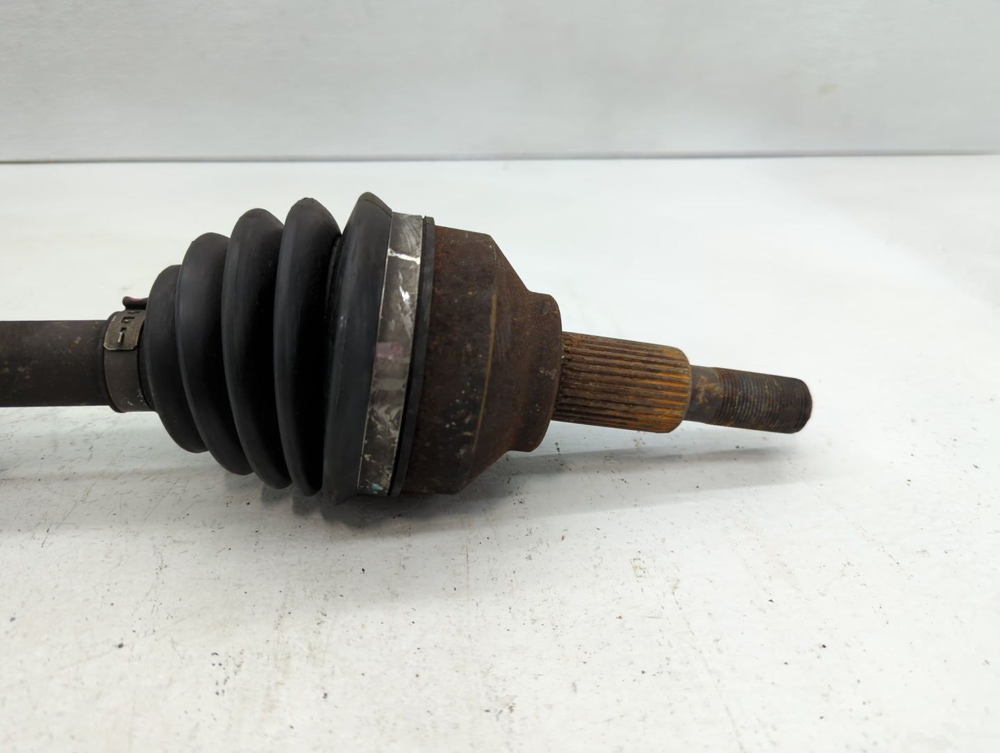 2011-2014 Chrysler 200 Axle Shaft Front Driver Cv C/v - Oemusedautoparts1.com