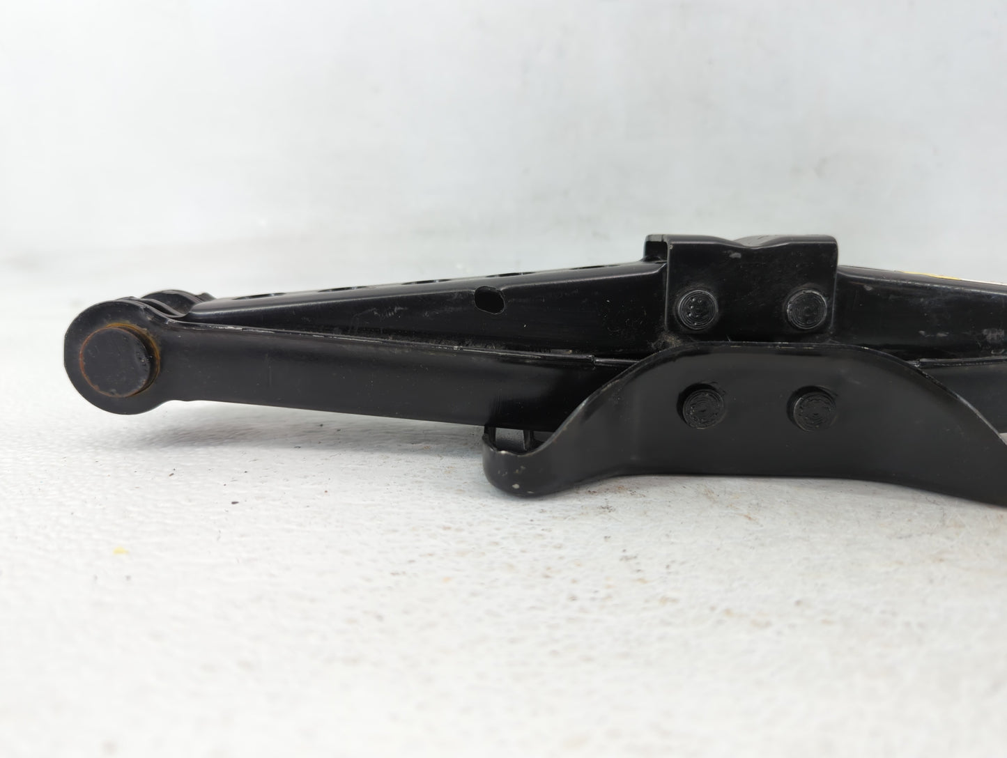 2011 Chrysler 200 Spare Scissor Car Jack - Oemusedautoparts1.com