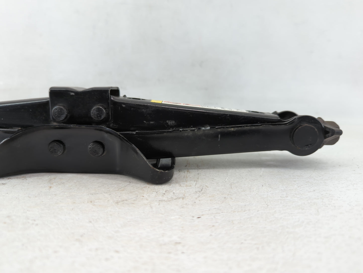 2011 Chrysler 200 Spare Scissor Car Jack - Oemusedautoparts1.com