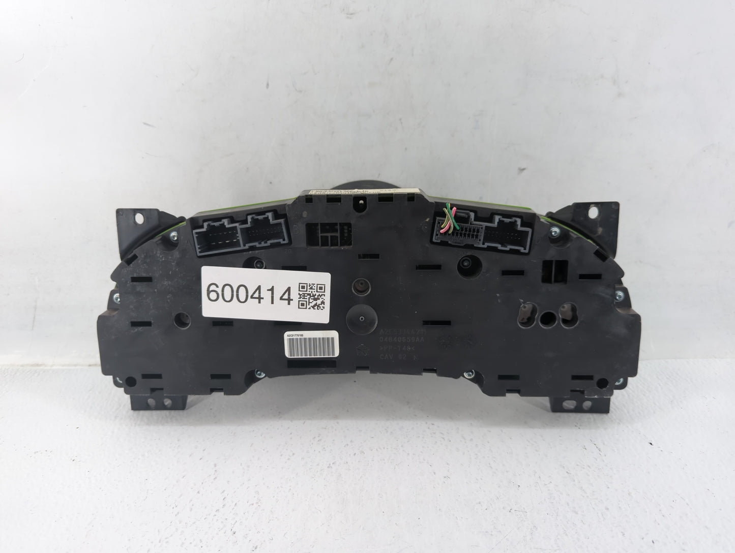 2011-2014 Chrysler 200 Instrument Cluster Speedometer Gauges P/N:P56046514AE Fits Fits 2011 2012 2013 2014 OEM Used Auto Par