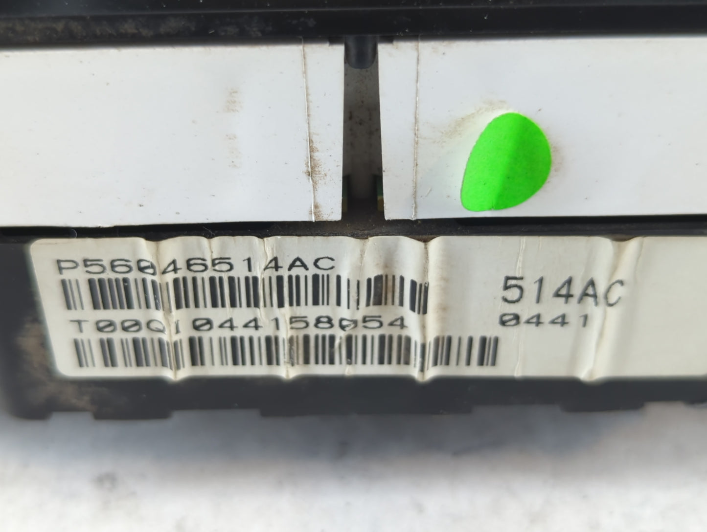2011-2014 Chrysler 200 Instrument Cluster Speedometer Gauges P/N:P56046514AC Fits Fits 2011 2012 2013 2014 OEM Used Auto Par