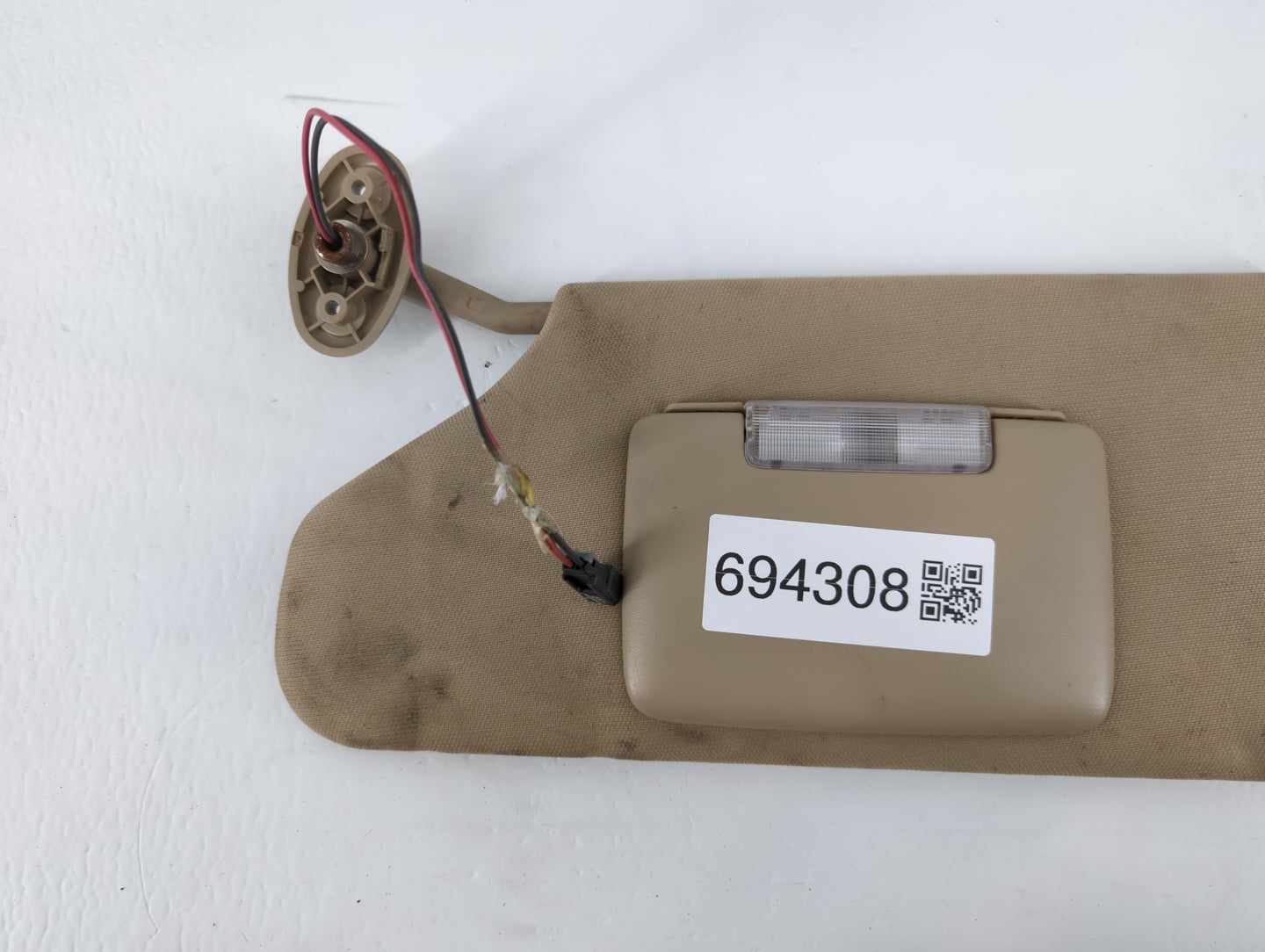 2011-2014 Chrysler 200 Sun Visor Shade Replacement Driver Left Mirror Fits Fits 2011 2012 2013 2014 OEM Used Auto Parts - Oe