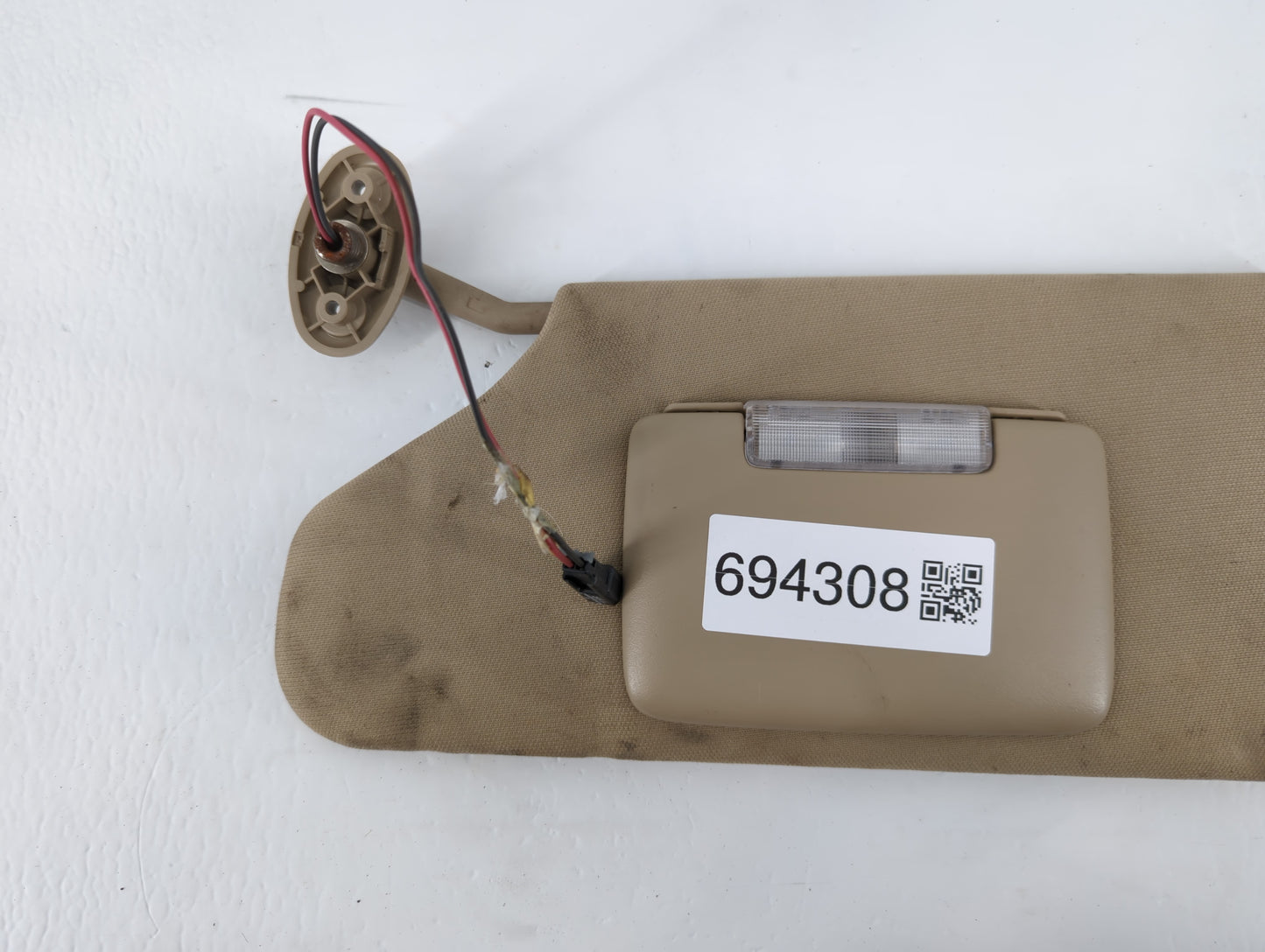 2011-2014 Chrysler 200 Sun Visor Shade Replacement Driver Left Mirror Fits Fits 2011 2012 2013 2014 OEM Used Auto Parts - Oe