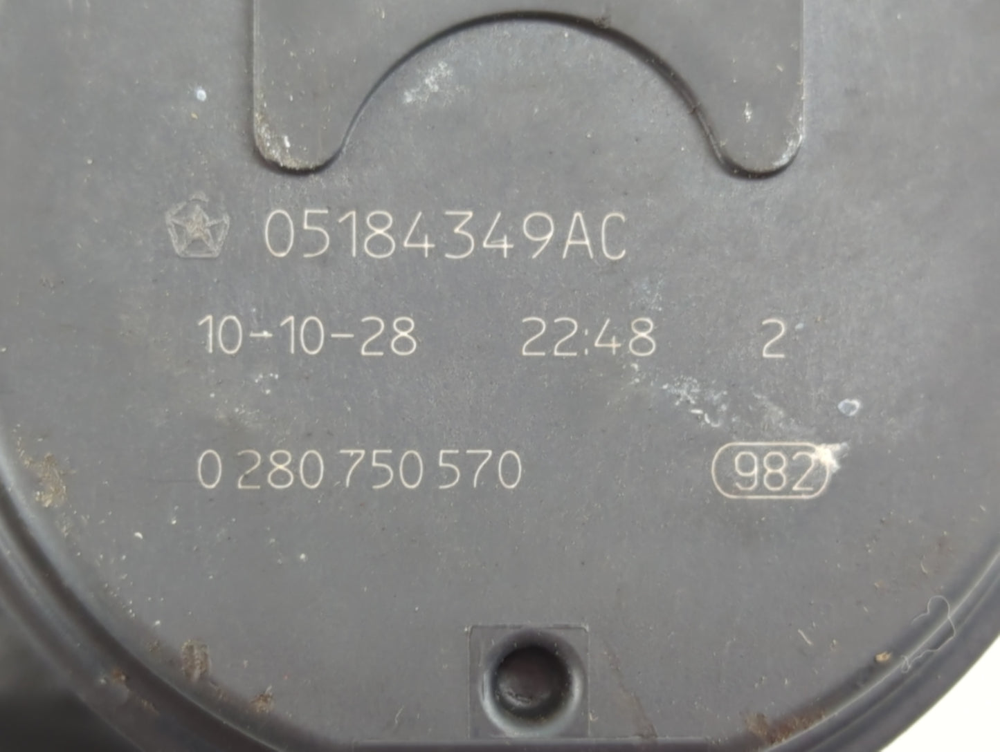 2011-2017 Chrysler 200 Throttle Body P/N:05184349AC Fits Fits 2011 2012 2013 2014 2015 2016 2017 2018 2019 2020 2021 2022 OE