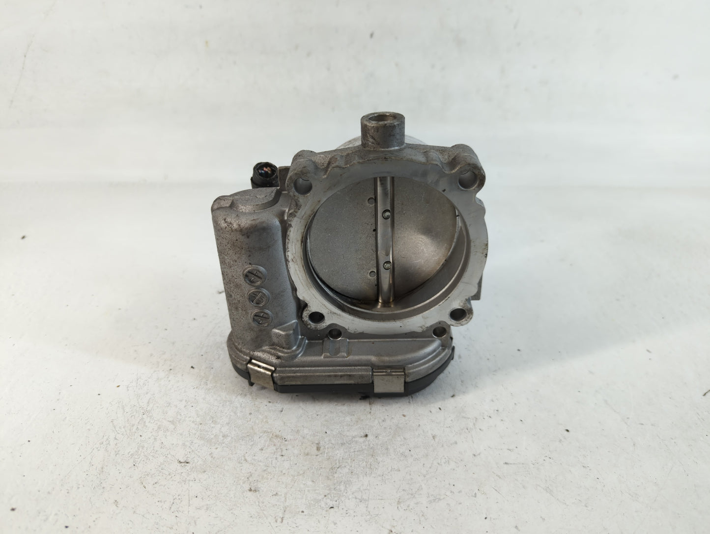 2011-2017 Chrysler 200 Throttle Body P/N:0 280 750 570 05184349AC Fits OEM Used Auto Parts - Oemusedautoparts1.com