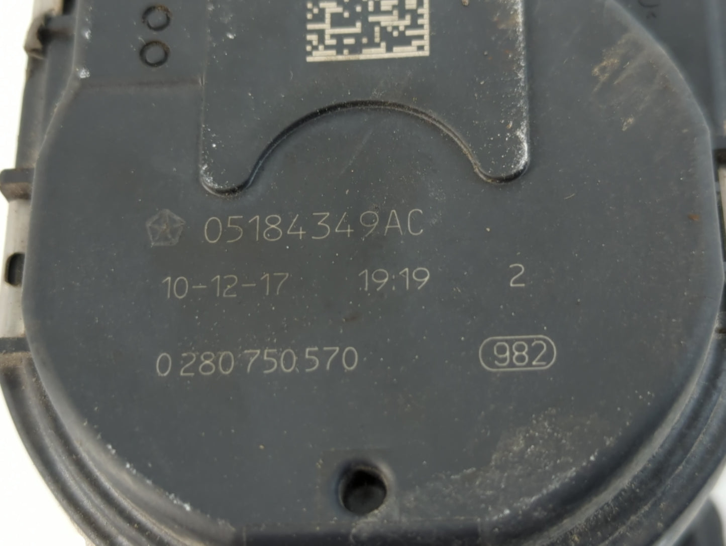 2011-2017 Chrysler 200 Throttle Body P/N:0 280 750 570 05184349AC Fits OEM Used Auto Parts - Oemusedautoparts1.com