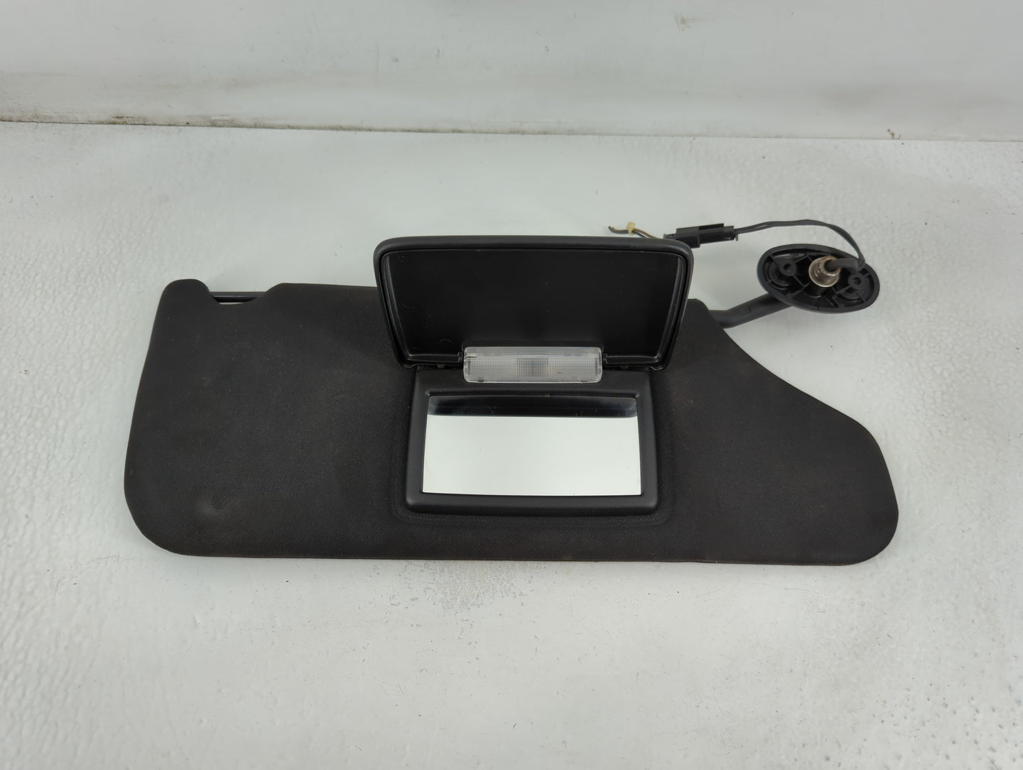 2011-2014 Chrysler 200 Sun Visor Shade Replacement Passenger Right Mirror Fits Fits 2011 2012 2013 2014 OEM Used Auto Parts 