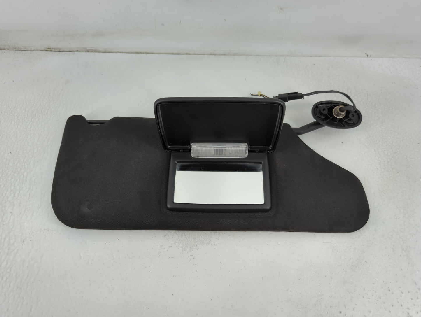 2011-2014 Chrysler 200 Sun Visor Shade Replacement Passenger Right Mirror Fits Fits 2011 2012 2013 2014 OEM Used Auto Parts 