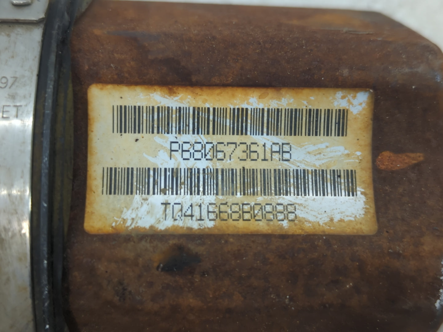2011-2014 Chrysler 200 Axle Shaft Front Driver Cv C/v - Oemusedautoparts1.com