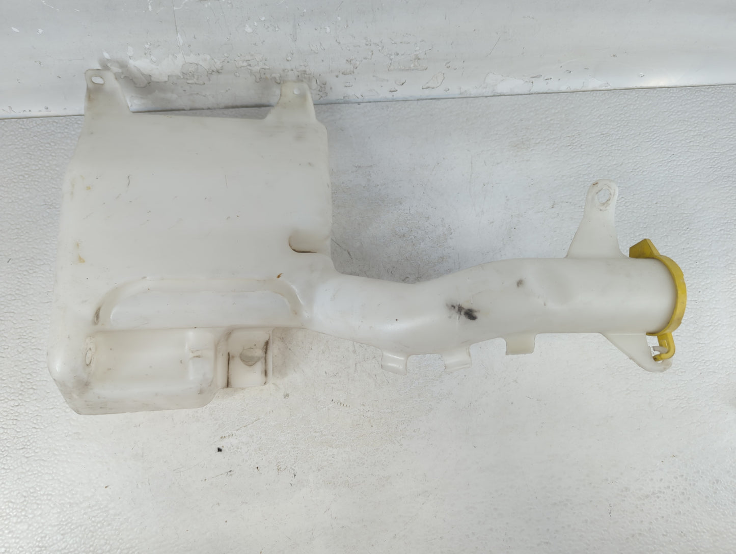 2011-2014 Chrysler 200 Windshield Washer Fluid Reservoir Bottle Oem - Oemusedautoparts1.com