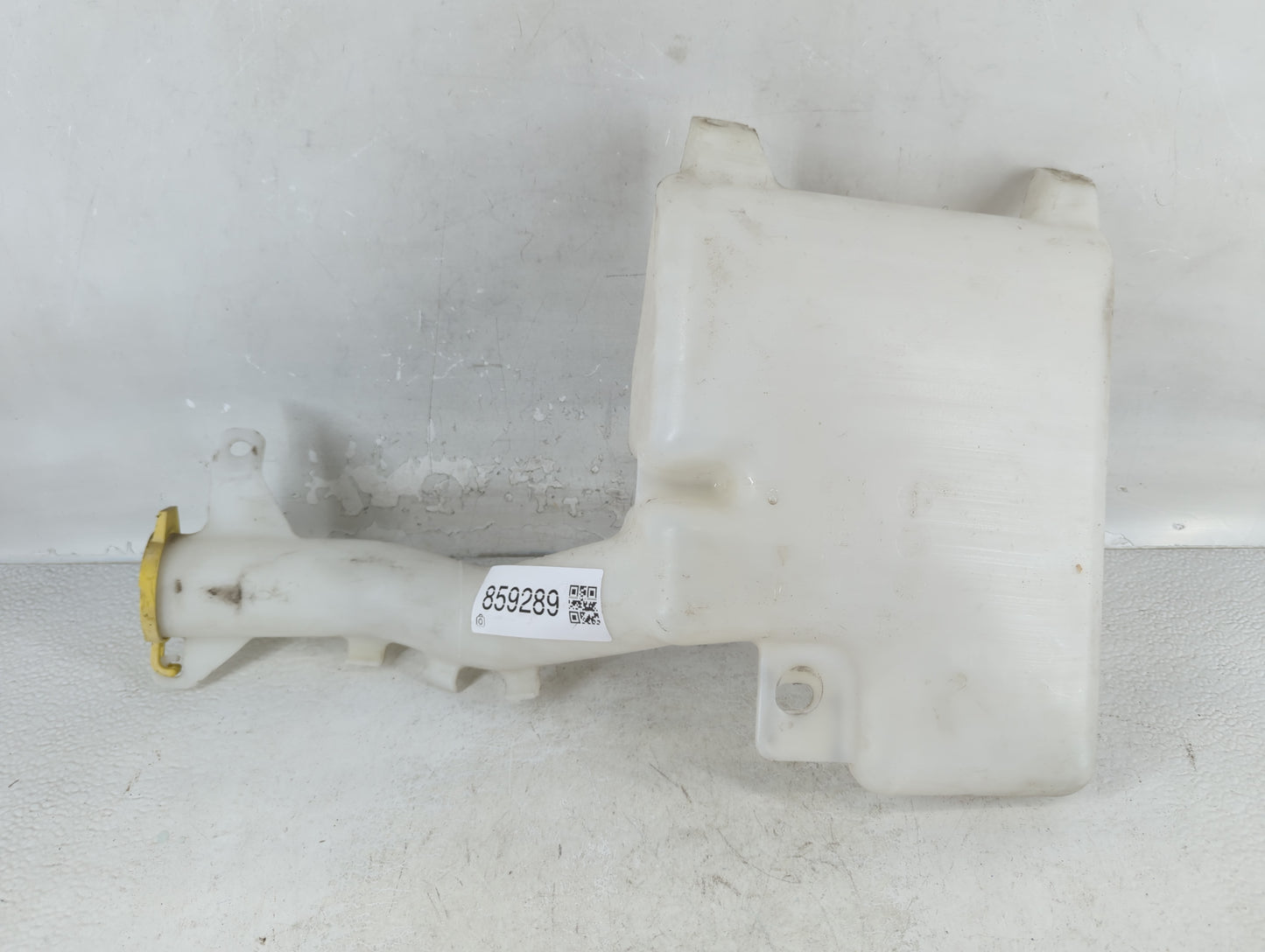 2011-2014 Chrysler 200 Windshield Washer Fluid Reservoir Bottle Oem - Oemusedautoparts1.com