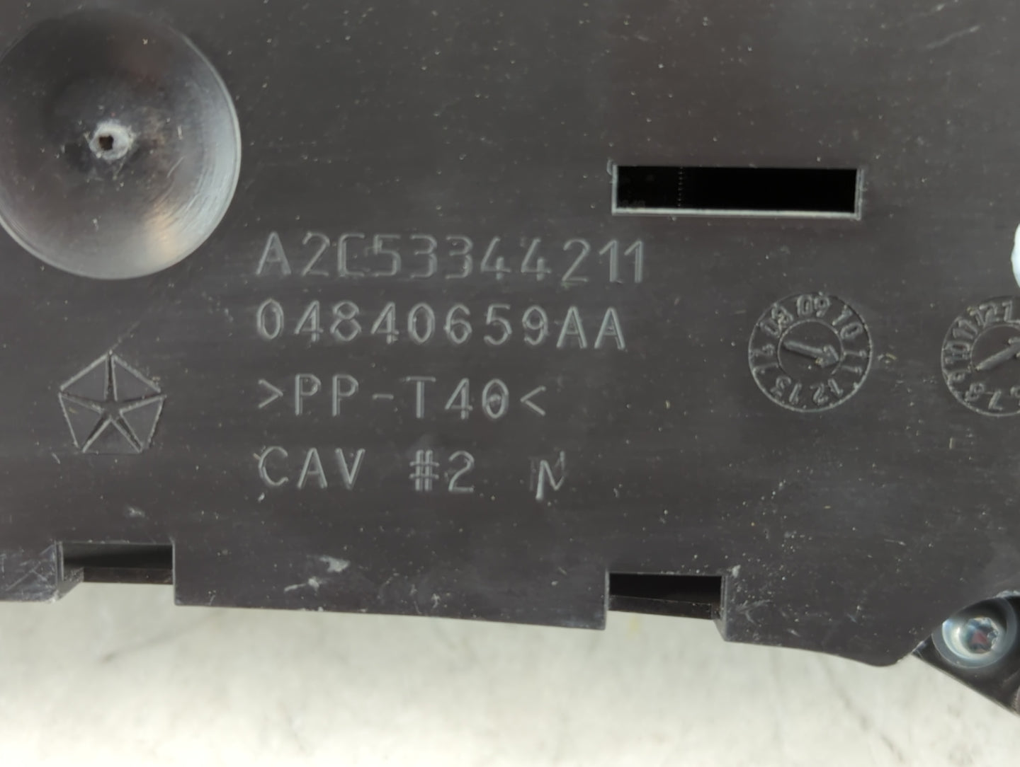 2011-2014 Chrysler 200 Instrument Cluster Speedometer Gauges P/N:04840659AA Fits Fits 2011 2012 2013 2014 OEM Used Auto Part