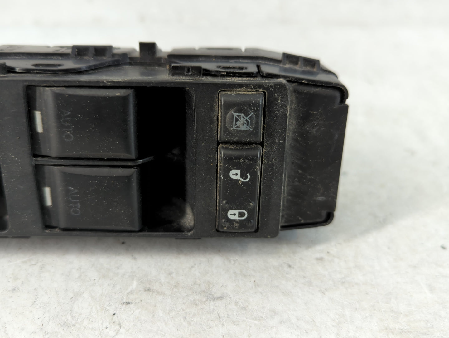 2011-2014 Chrysler 200 Master Power Window Switch Replacement Driver Side Left P/N:04602925AA Fits Fits 2011 2012 2013 2014 