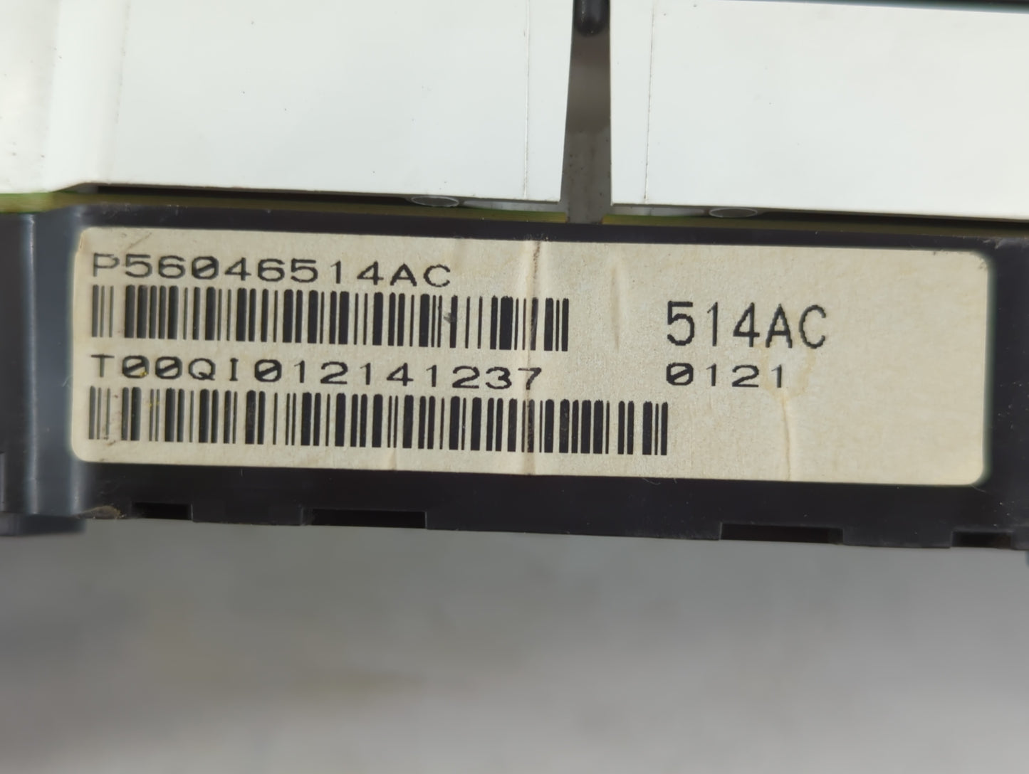 2011-2014 Chrysler 200 Instrument Cluster Speedometer Gauges P/N:P56046514AC Fits Fits 2011 2012 2013 2014 OEM Used Auto Par