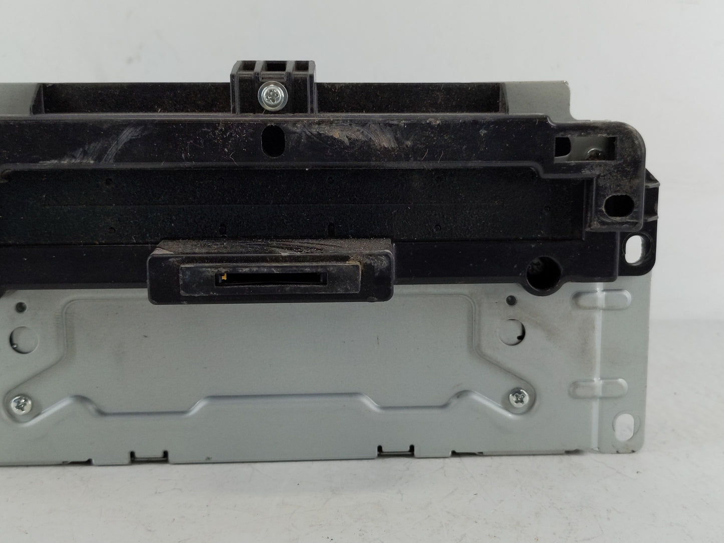 2011 Chrysler 300 Radio AM FM Cd Player Receiver Replacement P/N:P05064538AM Fits OEM Used Auto Parts - Oemusedautoparts1.co